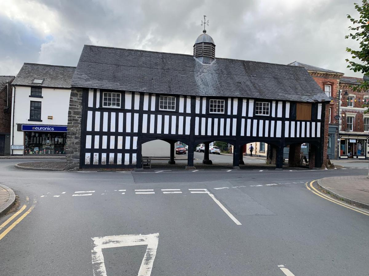 Apartment Townhouse-pet-friendly-sleeps 6-mid Wales Llanidloes