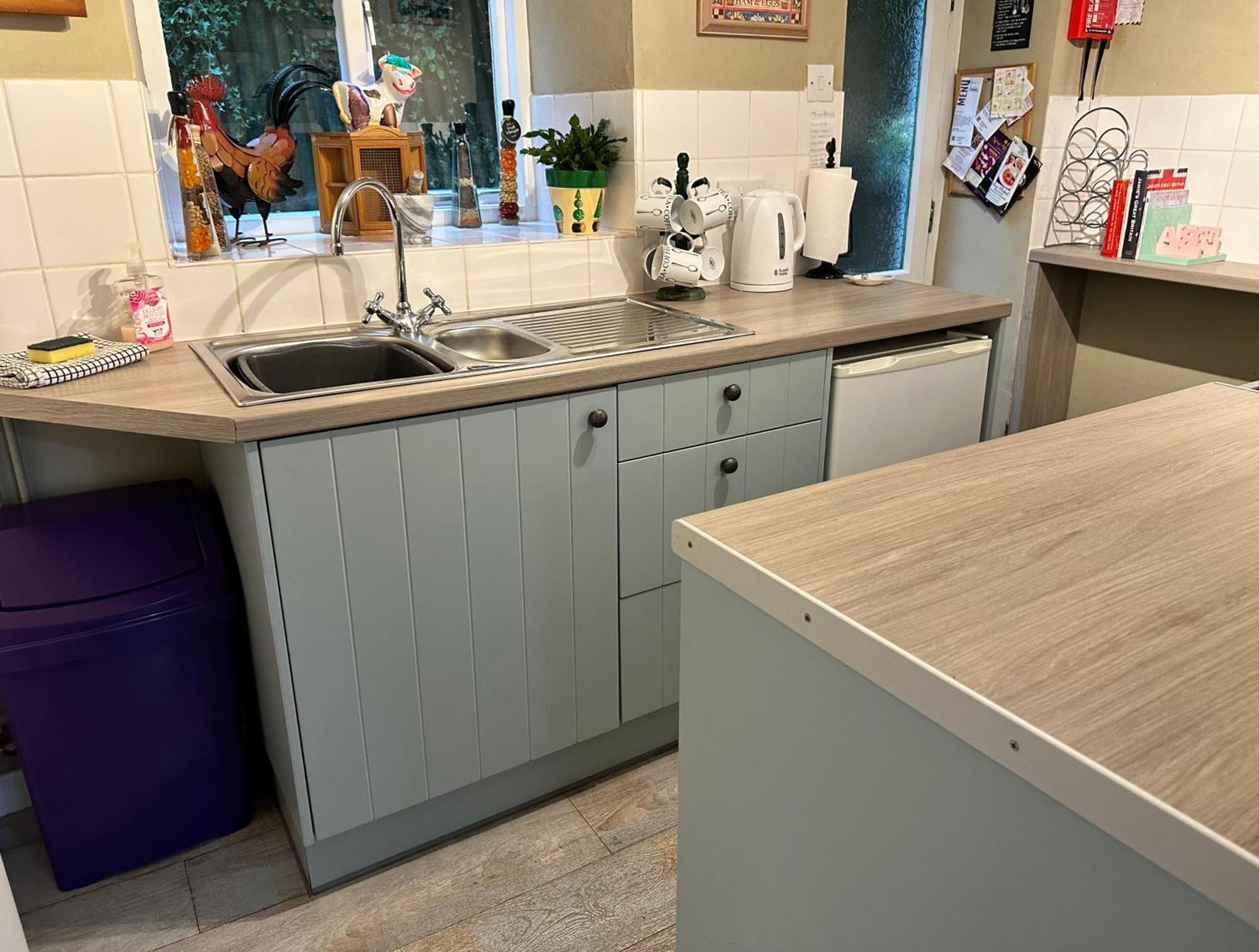 Apartment Townhouse-pet-friendly-sleeps 6-mid Wales
