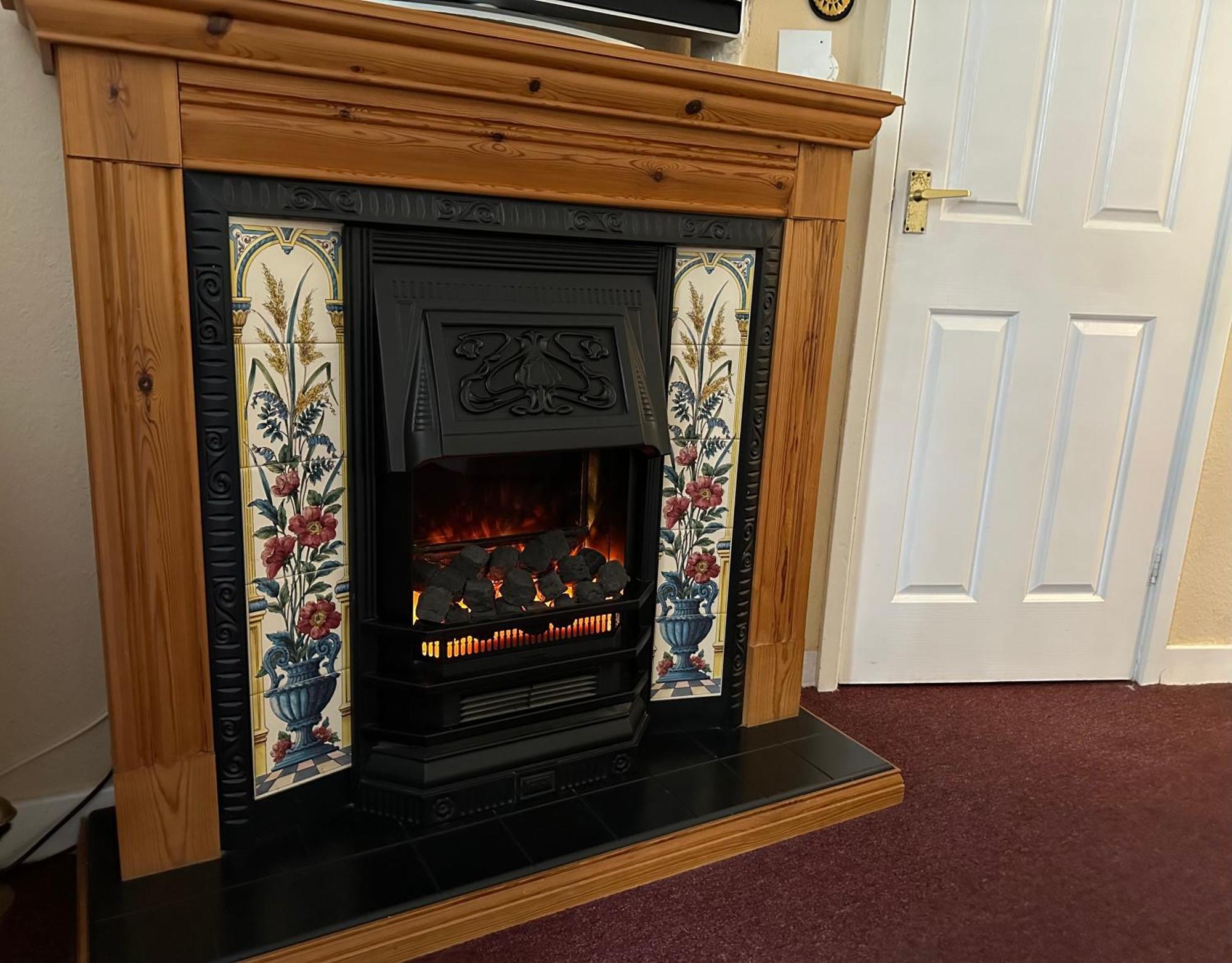 Townhouse-pet-friendly-sleeps 6-mid Wales *
