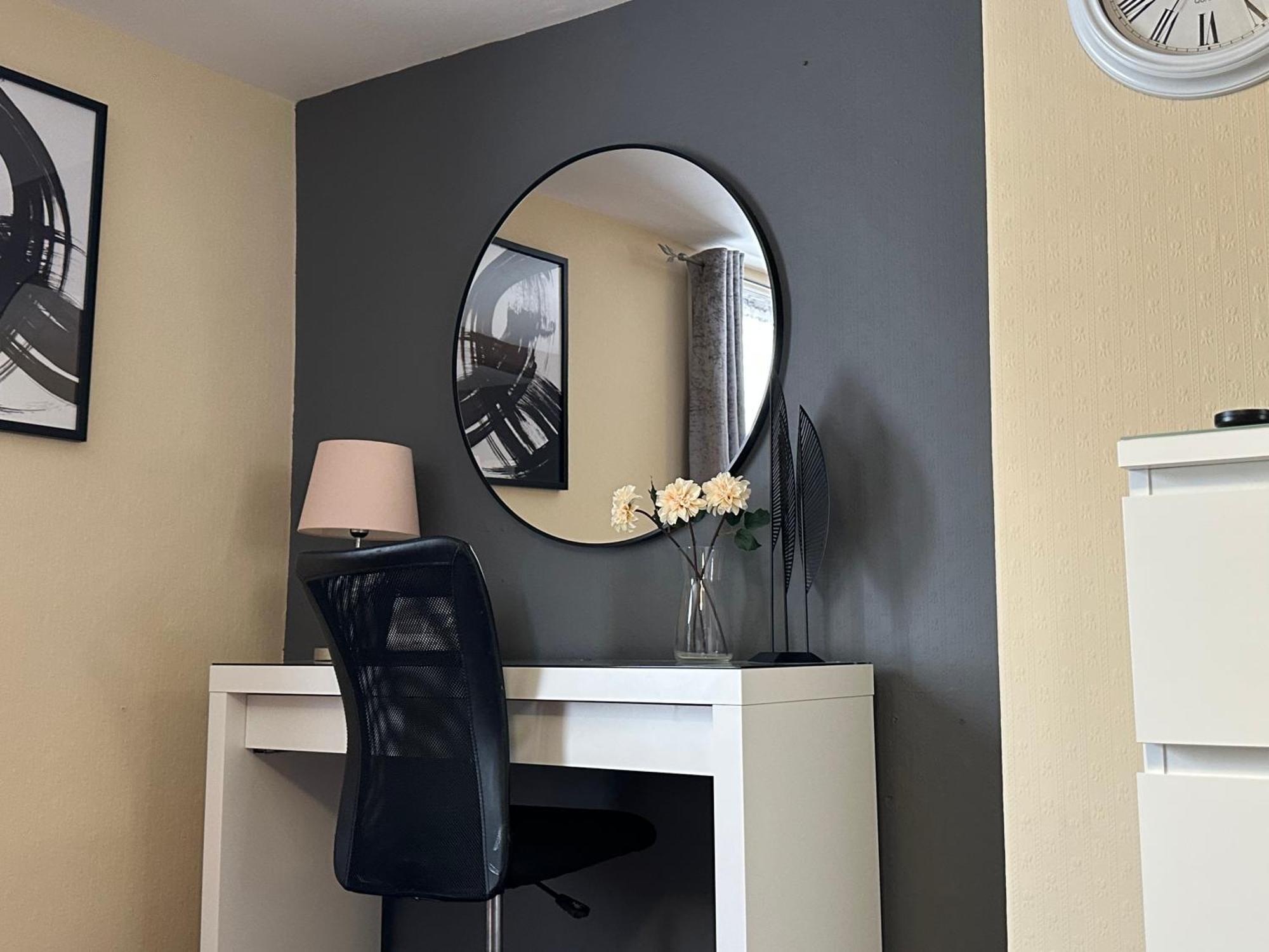 Apartment Townhouse-pet-friendly-sleeps 6-mid Wales